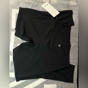 Lululemon Athletica Align HR Crop 23" in Black